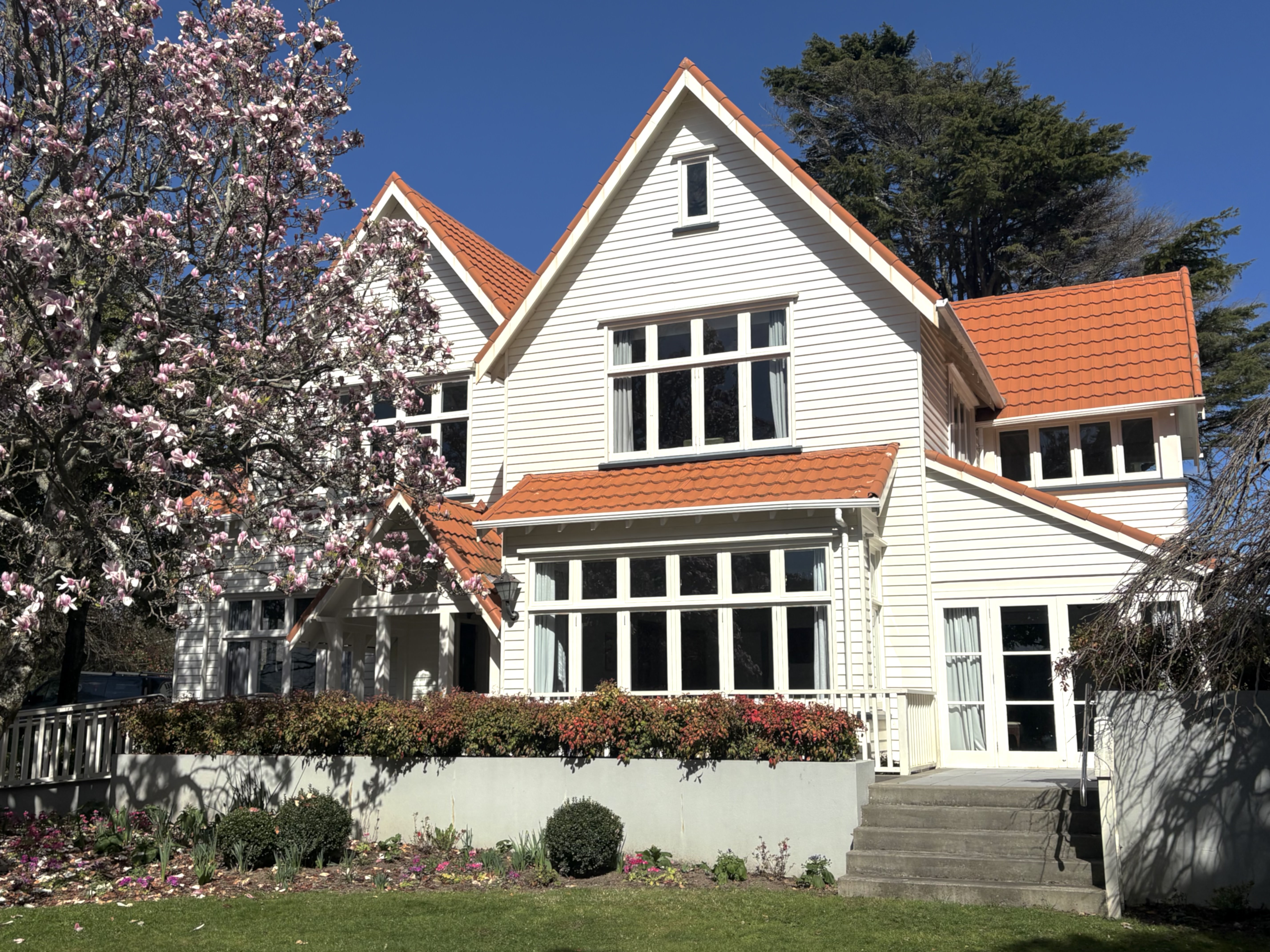 Thompson House, a gracious 1920s heritage home in Levin, New Zealand